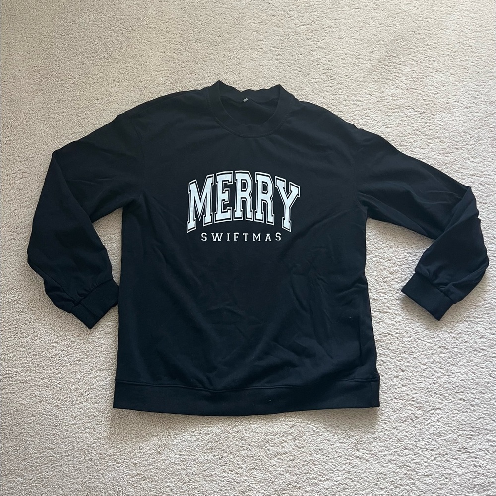 Black TAYLOR SWIFT Merry Swiftmas Sweatshirt XL